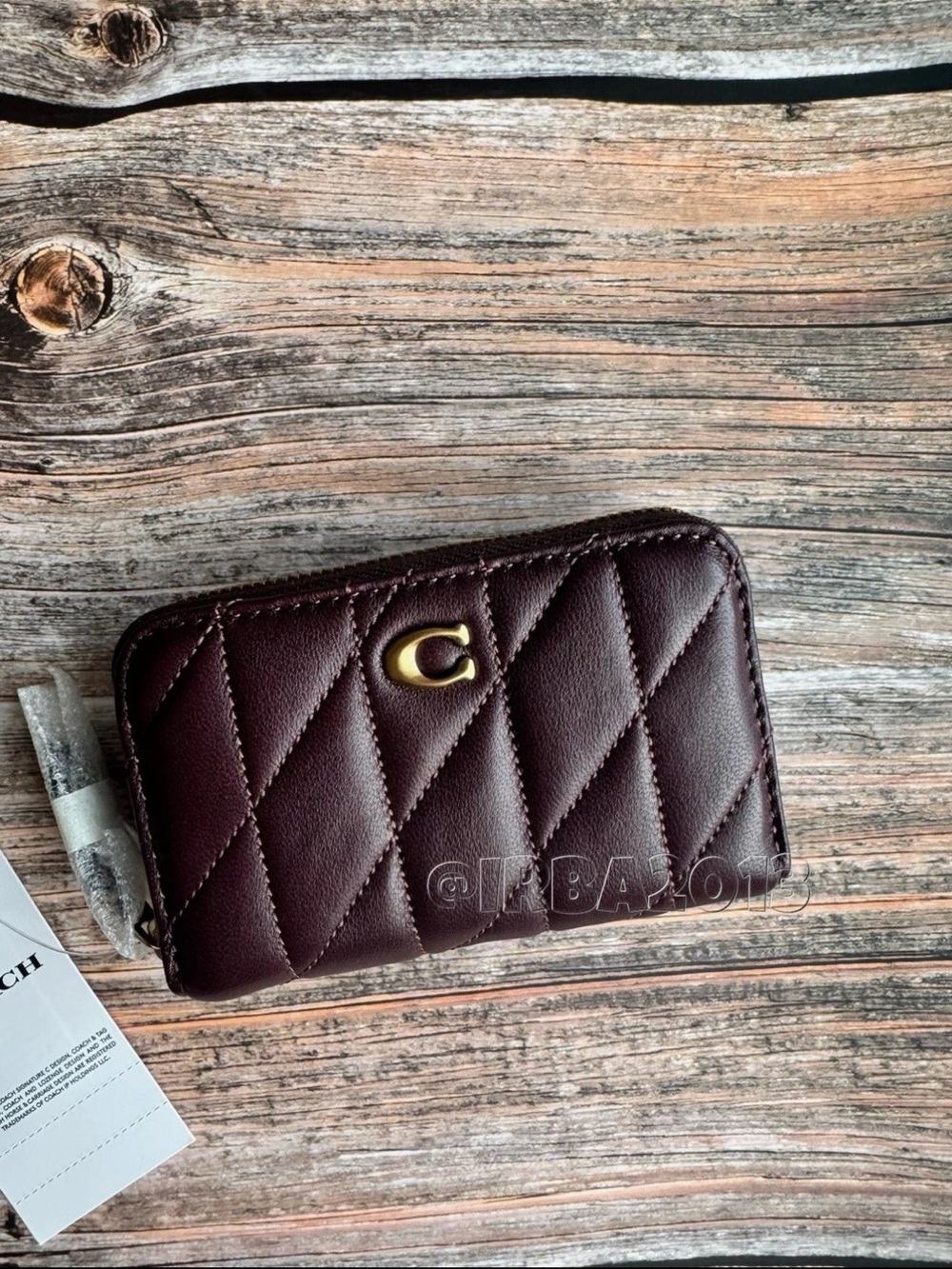 Coach Quilted pillow small essential Zip Around card case black currant
